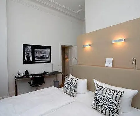 Hotell Boutiquehotel Dreesen - Villa Godesberg 4*