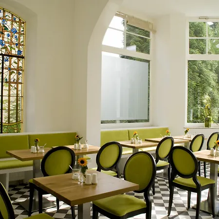Boutiquehotel Dreesen - Villa Godesberg Hotell 4*